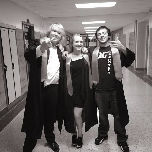 Meet your Posher, Nicole - Picture 1 of 1